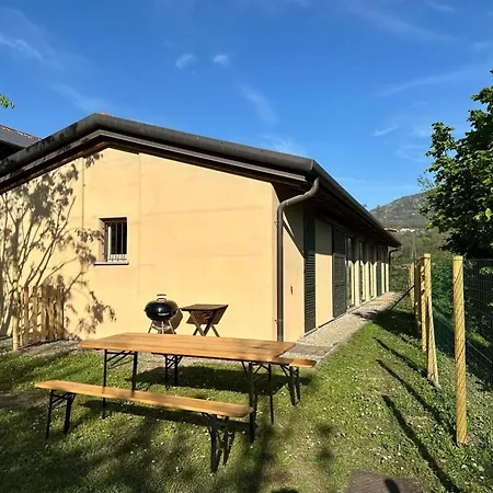 Lägenhet Coutry House Est