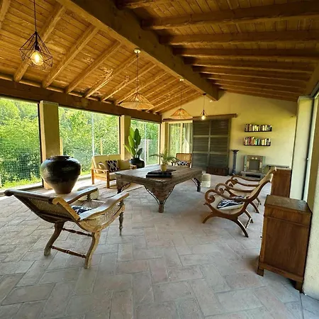 Lägenhet Coutry House Est